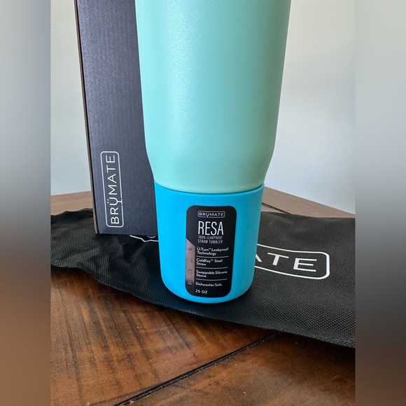 BrüMate Resa 25oz - Picture 2 of 3